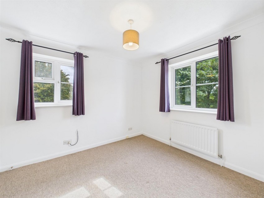 Images for Parslow Close, Hawkslade, Aylesbury
