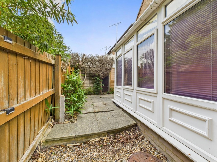 Images for Parslow Close, Hawkslade, Aylesbury