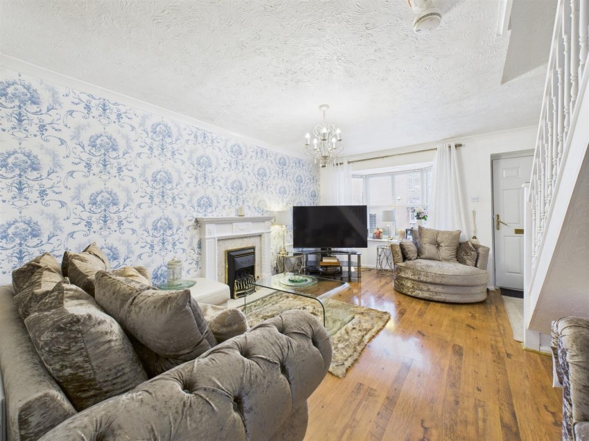 Images for Lark Vale, Watermead, Aylesbury