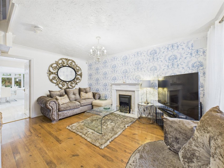 Images for Lark Vale, Watermead, Aylesbury