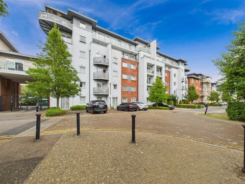 View Full Details for Coxhill Way, Aylesbury, Buckinghamshire