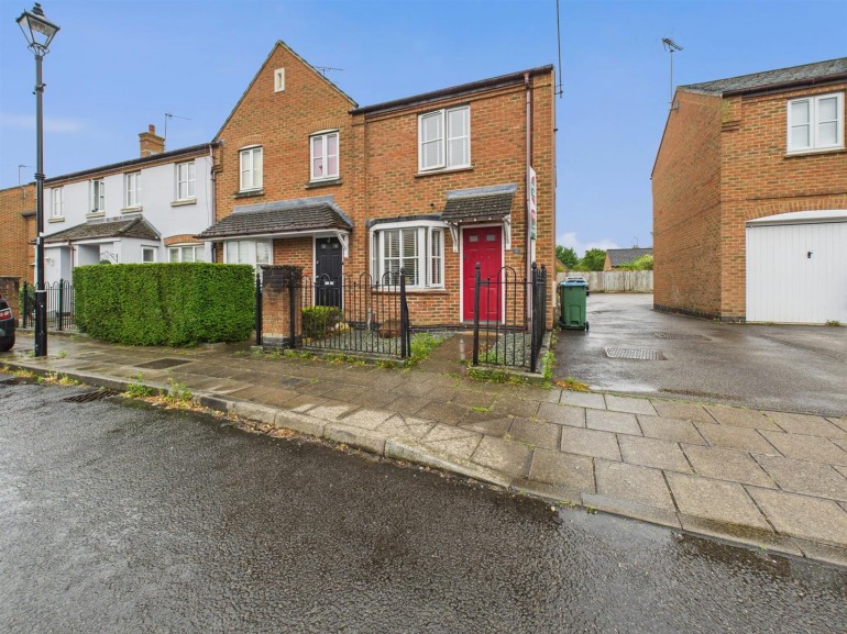 Fairford Leys Way, Fairford Leys, Aylesbury