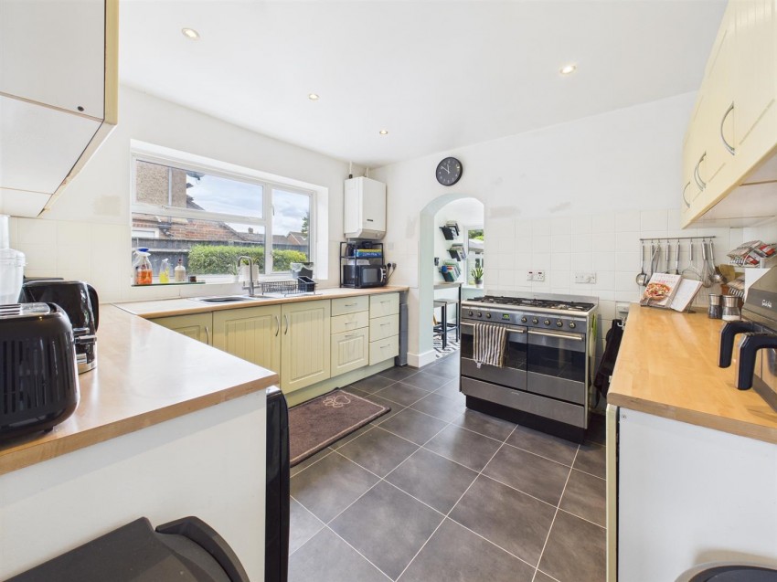Images for Tring Road, Aylesbury, Buckinghamshire