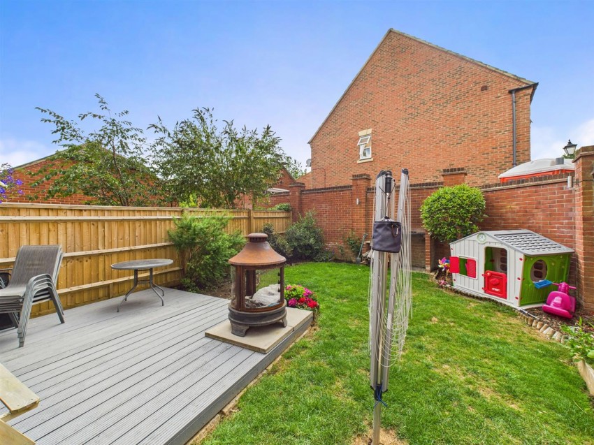 Images for Great Meadow Way, Fairford Leys, Aylesbury