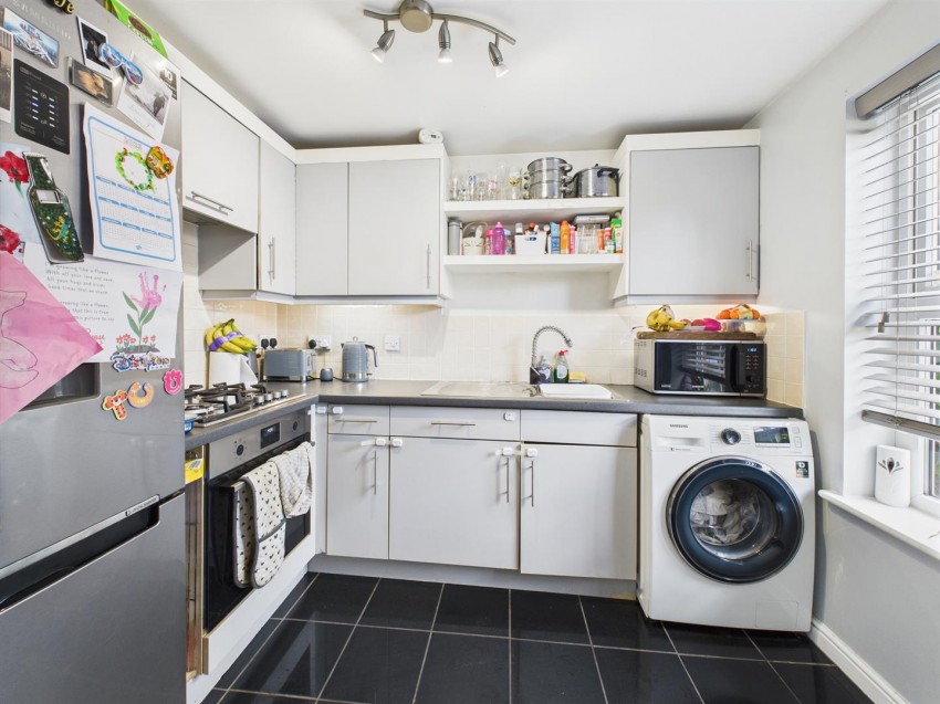 Images for Great Meadow Way, Fairford Leys, Aylesbury
