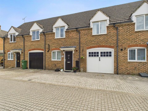 View Full Details for Dalwood Mews, Fairford Leys, Aylesbury