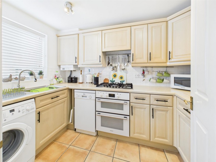 Images for Dalwood Mews, Fairford Leys, Aylesbury