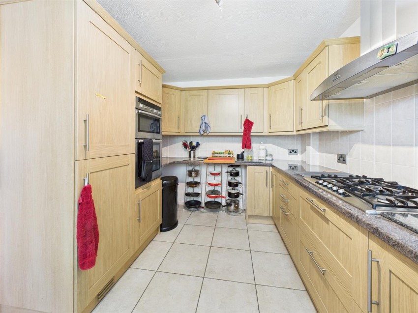 Images for Lander Road, Quarrendon, Aylesbury