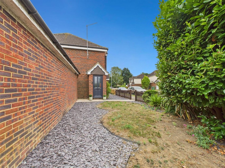 Images for Oldhams Meadow, Aylesbury, Buckinghamshire