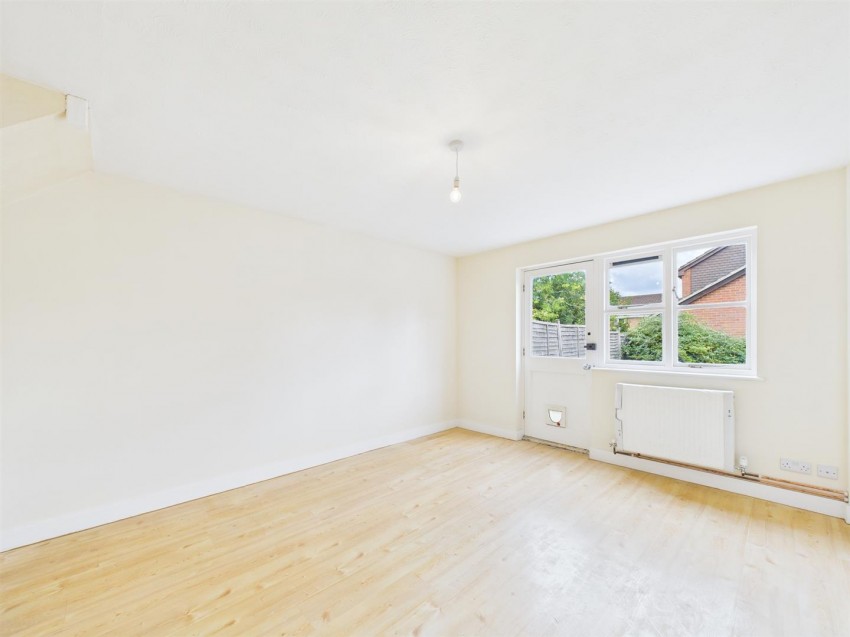 Images for Cedar Close, Coppice, Aylesbury
