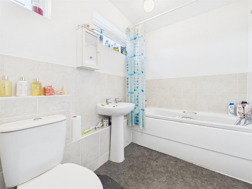 Images for Alwin Close, Walton Court, Aylesbury
