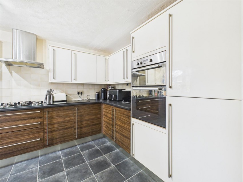 Images for Sutherland Walk, Elm Farm, Aylesbury