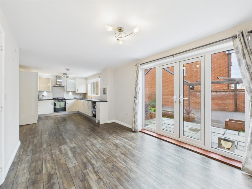 Images for Sierra Drive, Berryfields, Aylesbury