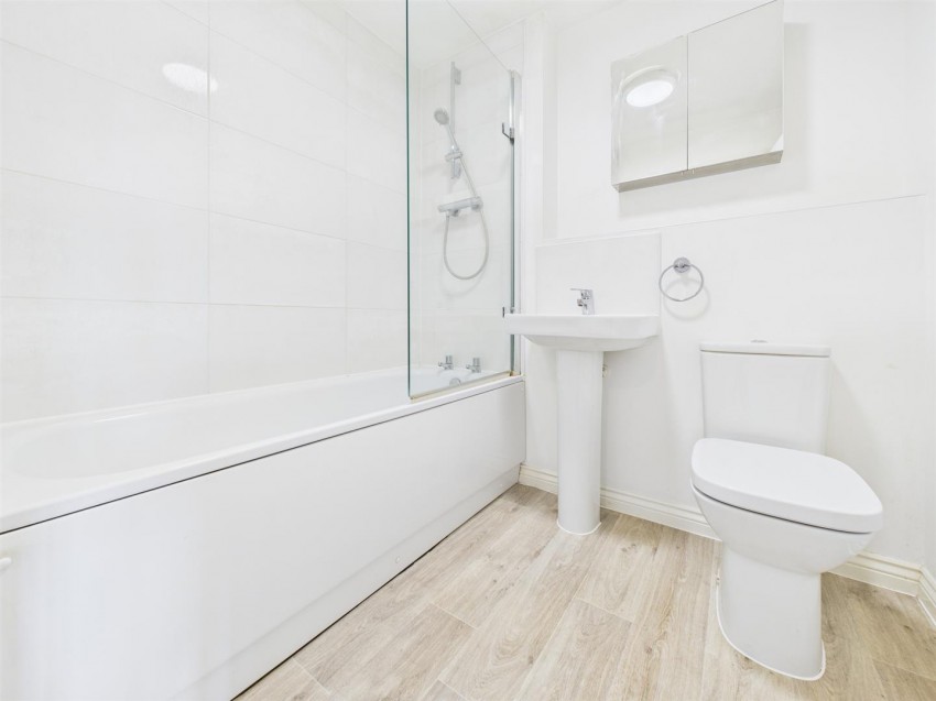 Images for Moore Crescent, Berryfields, Aylesbury