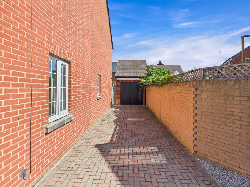 Images for Moore Crescent, Berryfields, Aylesbury