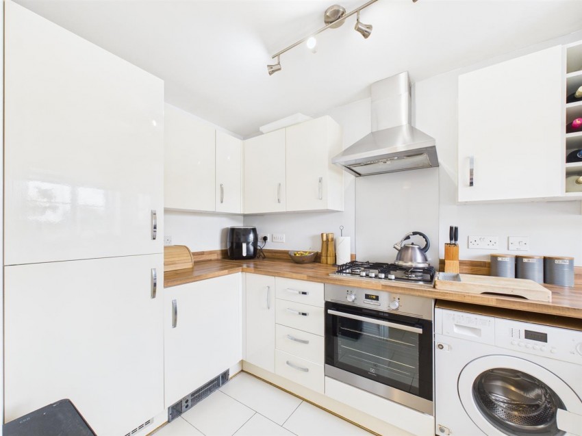 Images for Beeston Lane, Buckingham Park, Aylesbury