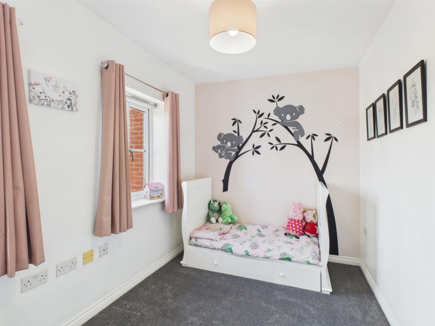 Images for Beeston Lane, Buckingham Park, Aylesbury