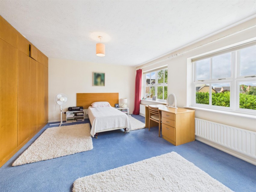 Images for Pintail Close, Watermead, Aylesbury