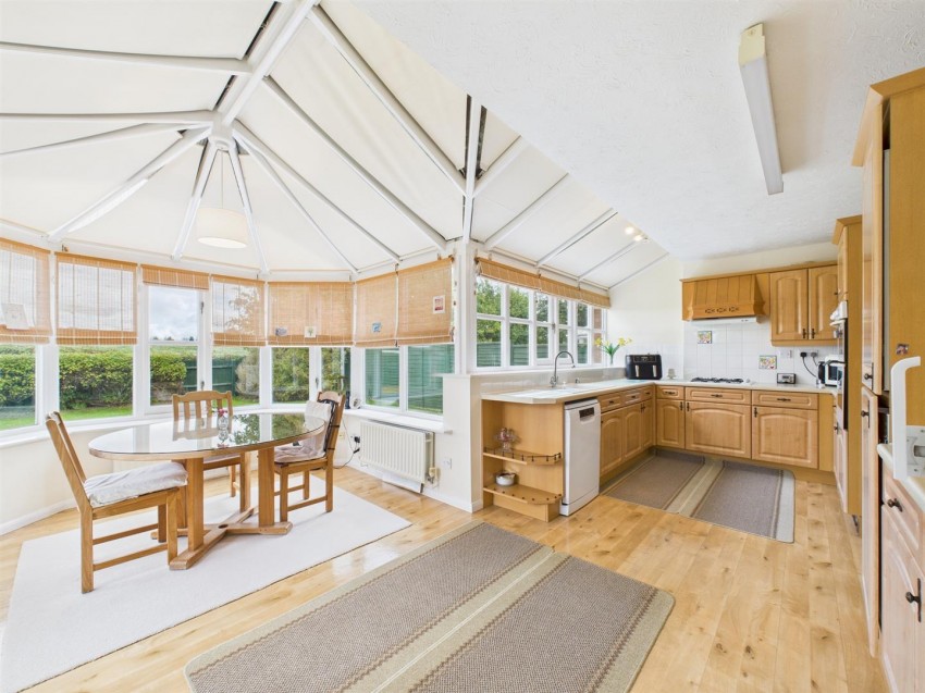 Images for Pintail Close, Watermead, Aylesbury