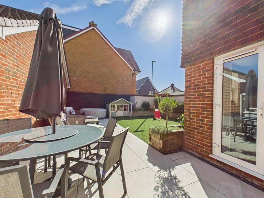 Images for Carriage Road, Kingsbrook, Aylesbury