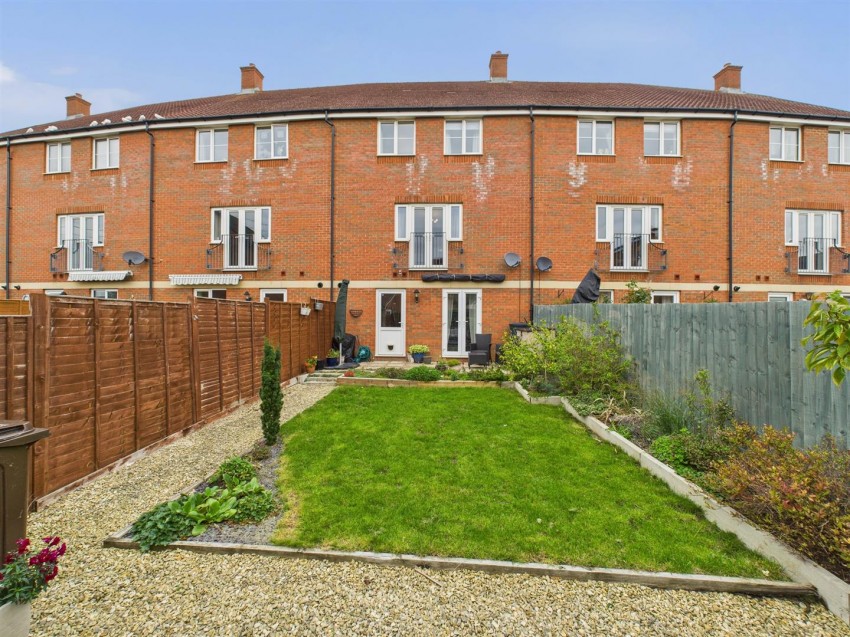 Images for Noble Crescent, Berryfields, Aylesbury