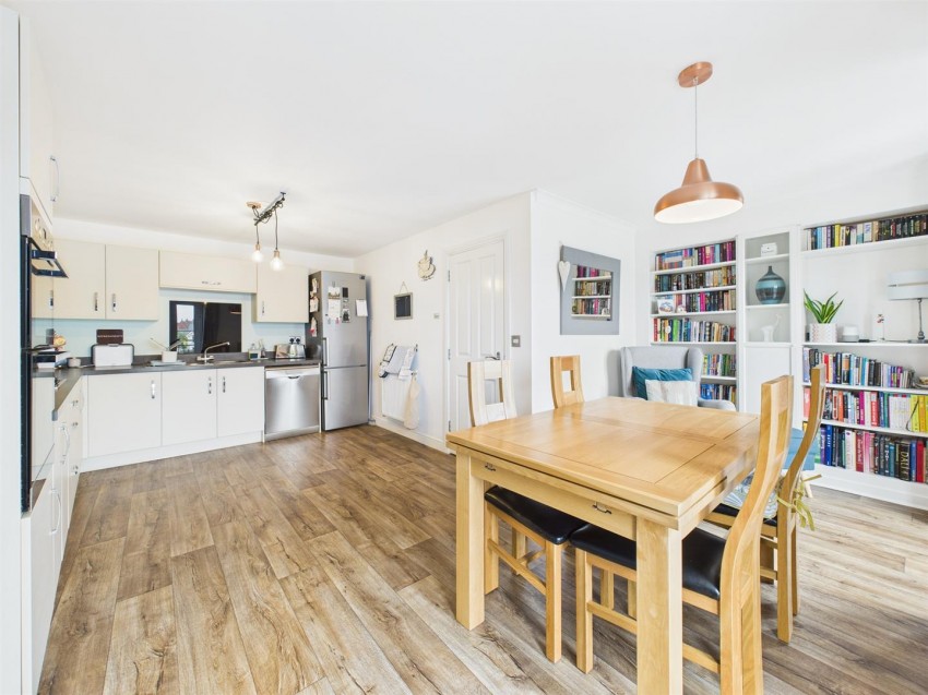 Images for Noble Crescent, Berryfields, Aylesbury