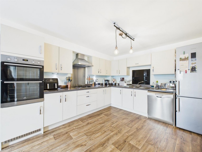 Images for Noble Crescent, Berryfields, Aylesbury