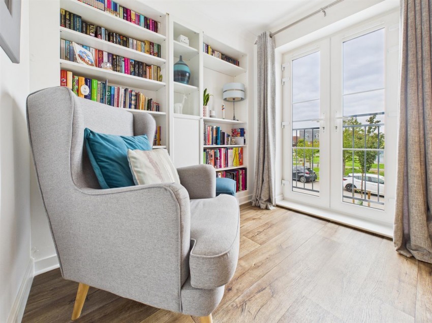 Images for Noble Crescent, Berryfields, Aylesbury