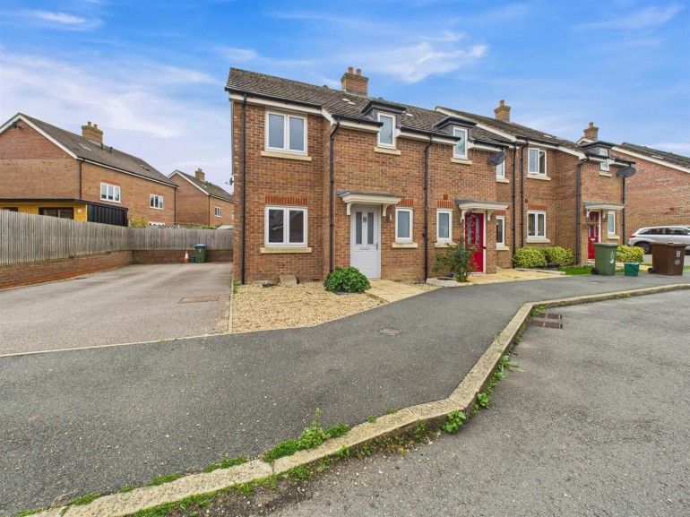 Monarch Street, Berryfields, Aylesbury