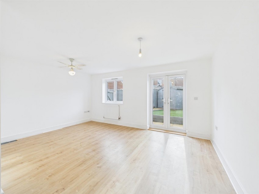 Images for Monarch Street, Berryfields, Aylesbury