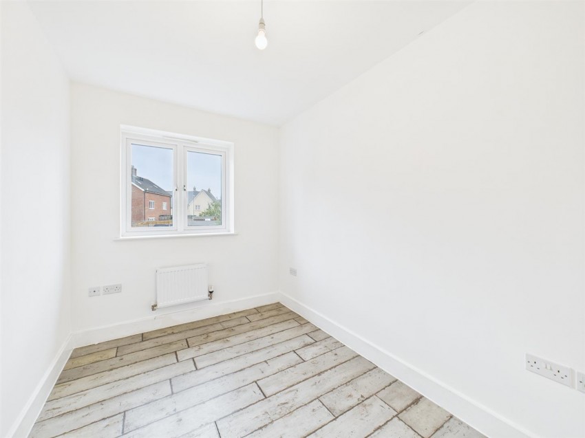 Images for Monarch Street, Berryfields, Aylesbury