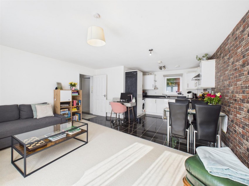 Images for The Warren, Berryfields, Aylesbury