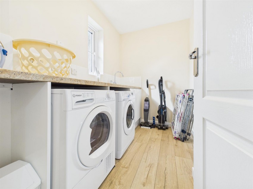 Images for Bishops Meadow, Bierton, Aylesbury
