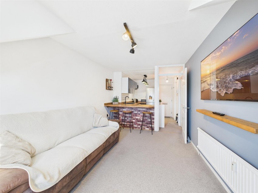 Images for Wycliffe End, Aylesbury, Buckinghamshire