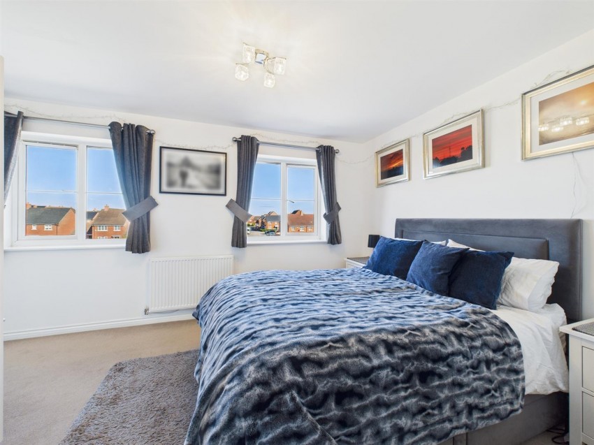 Images for Redcurrant Avenue, Berryfields, Aylesbury
