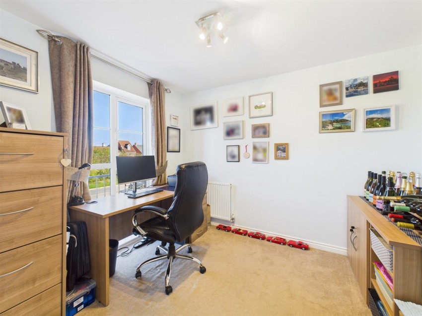 Images for Redcurrant Avenue, Berryfields, Aylesbury