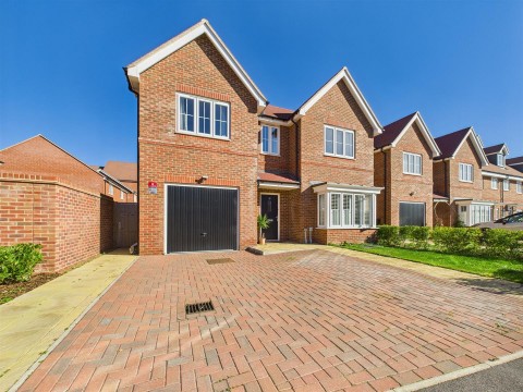 View Full Details for Clayfield Road, Weston Turville, Aylesbury