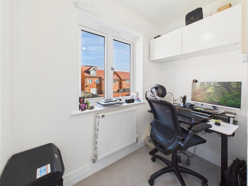 Images for Clayfield Road, Weston Turville, Aylesbury