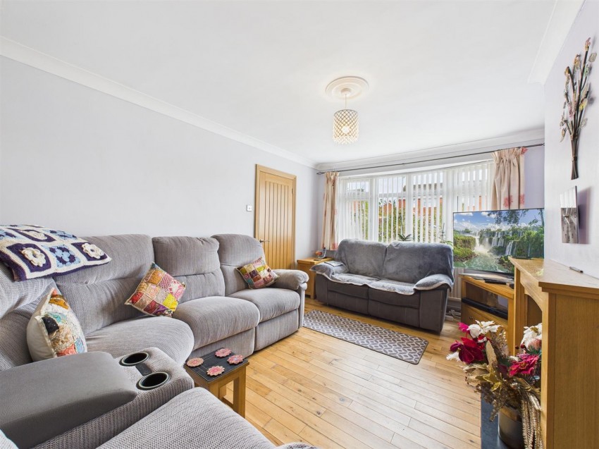 Images for Welbeck Avenue, Bedgrove, Aylesbury