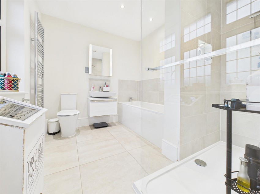 Images for Sweet Briar, Weston Turville, Aylesbury