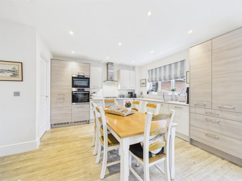 Images for Sweet Briar, Weston Turville, Aylesbury