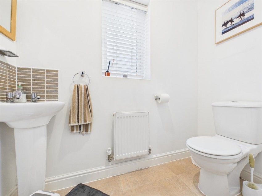 Images for Wiseman Close, Deerhurst, Aylesbury