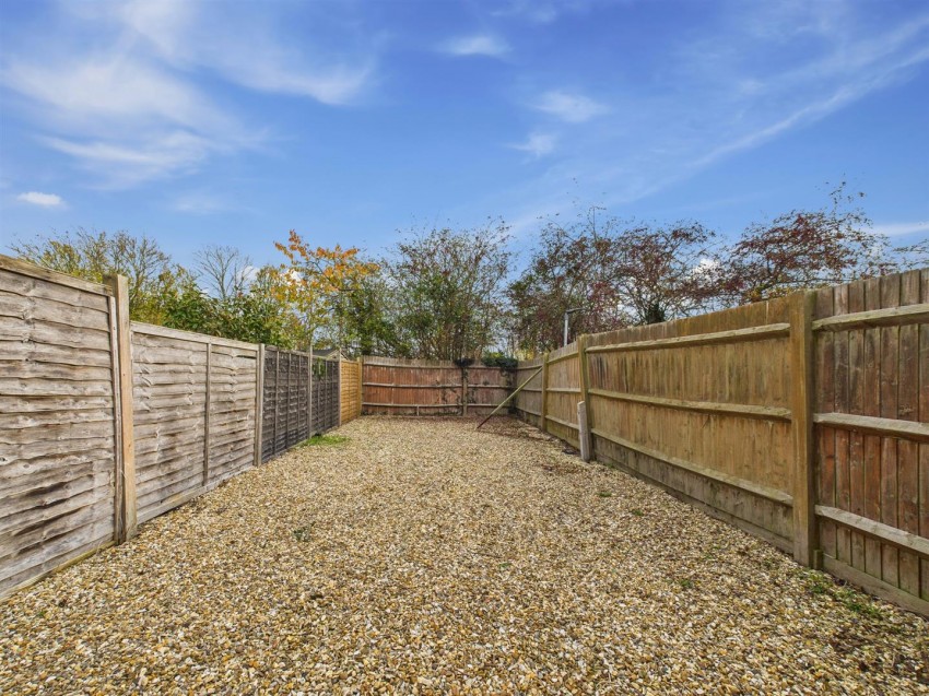 Images for Batt Furlong, Hawkslade, Aylesbury