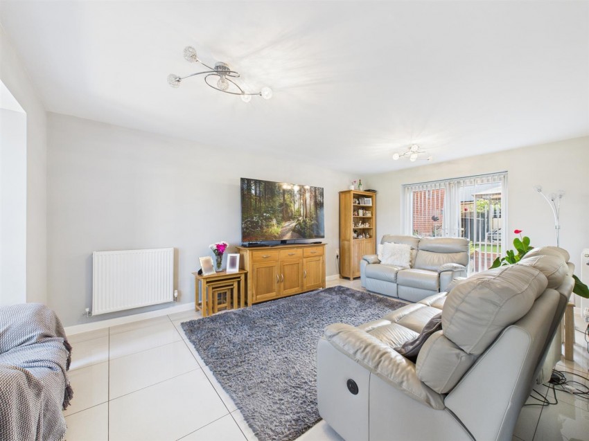 Images for D'arcy Close, Berryfields, Aylesbury