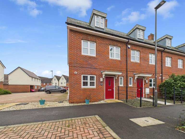 Herman Street, Berryfields, Aylesbury