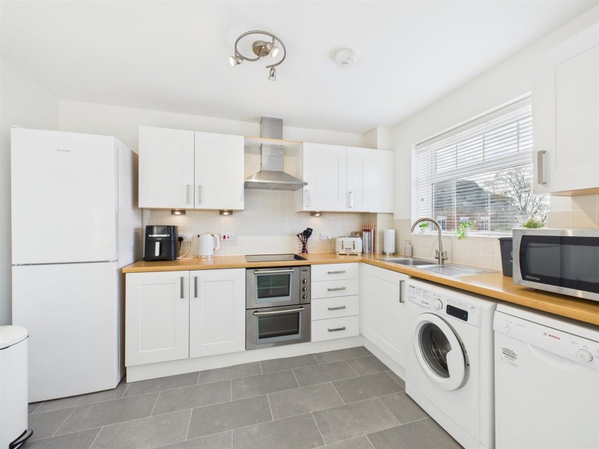 Images for Juniper Drive, Weston Turville, Aylesbury