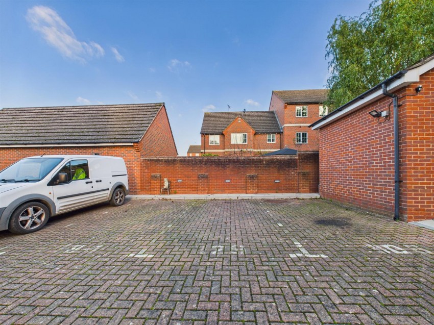 Images for Juniper Drive, Weston Turville, Aylesbury