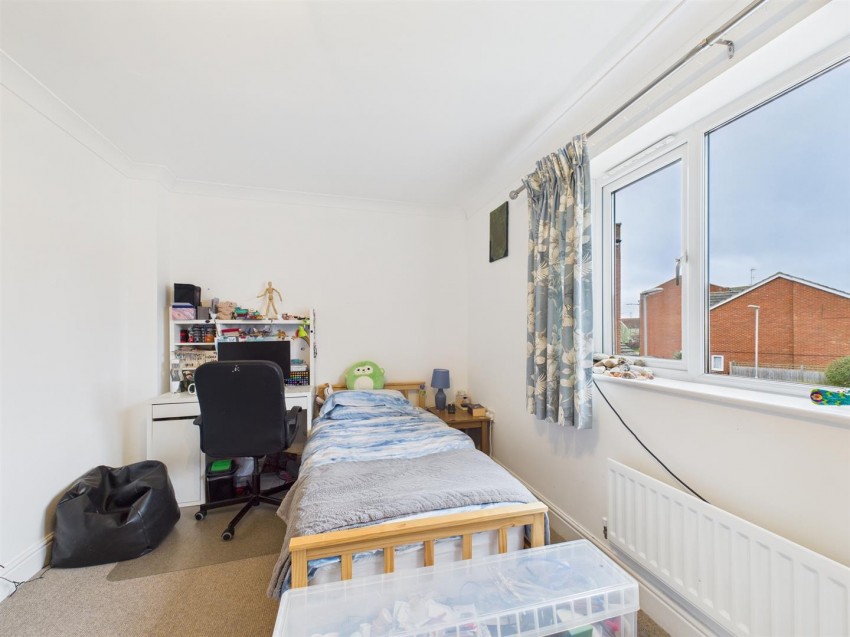 Images for Bramley Road, Berryfields, Aylesbury