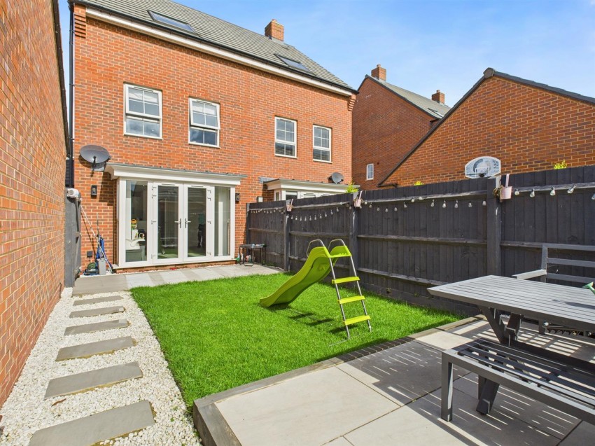 Images for Armstrongs Fields, Kingsbrook, Aylesbury