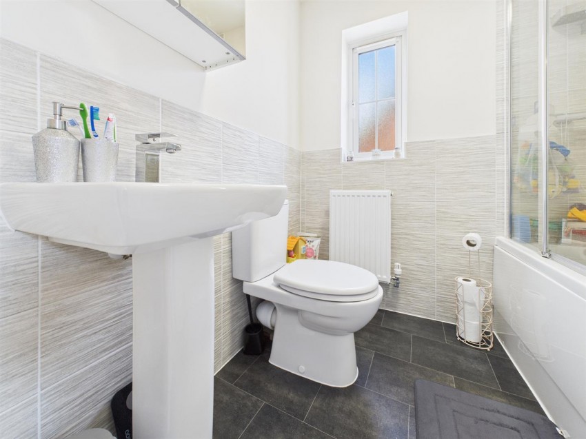 Images for Armstrongs Fields, Kingsbrook, Aylesbury